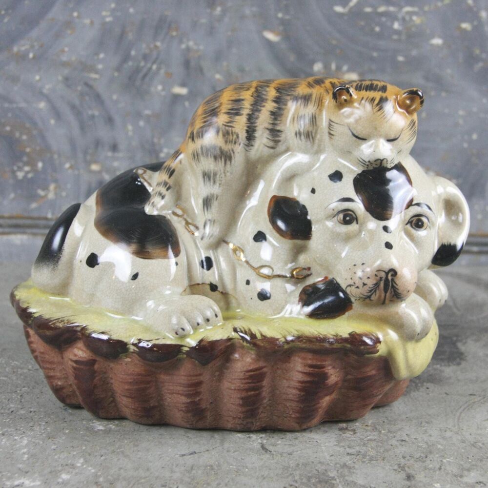 Staffordshire Style Dog and Cat in A Basket, Sculpture Figurine, hand-painted